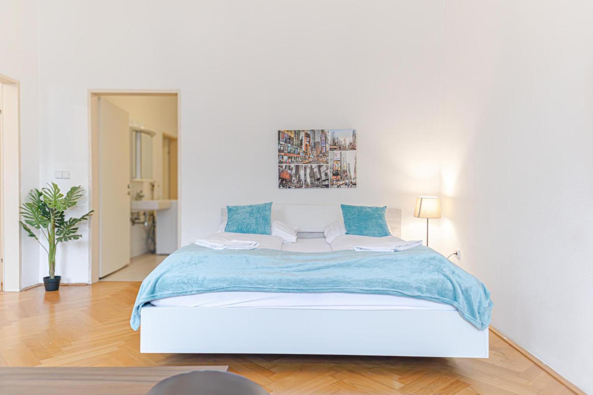 Amazing 2Br City Stay, Wiener Stadthalle Kültér fotó