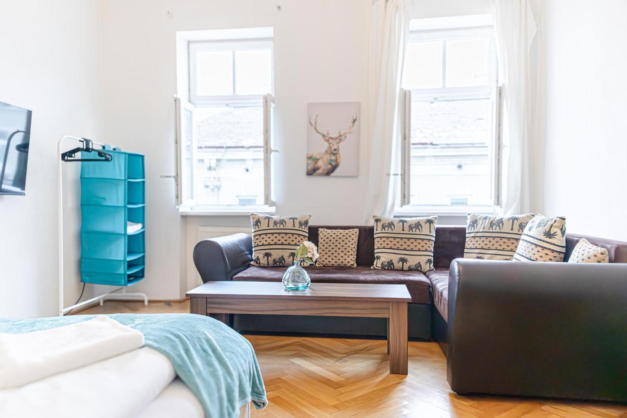 Amazing 2Br City Stay, Wiener Stadthalle Kültér fotó