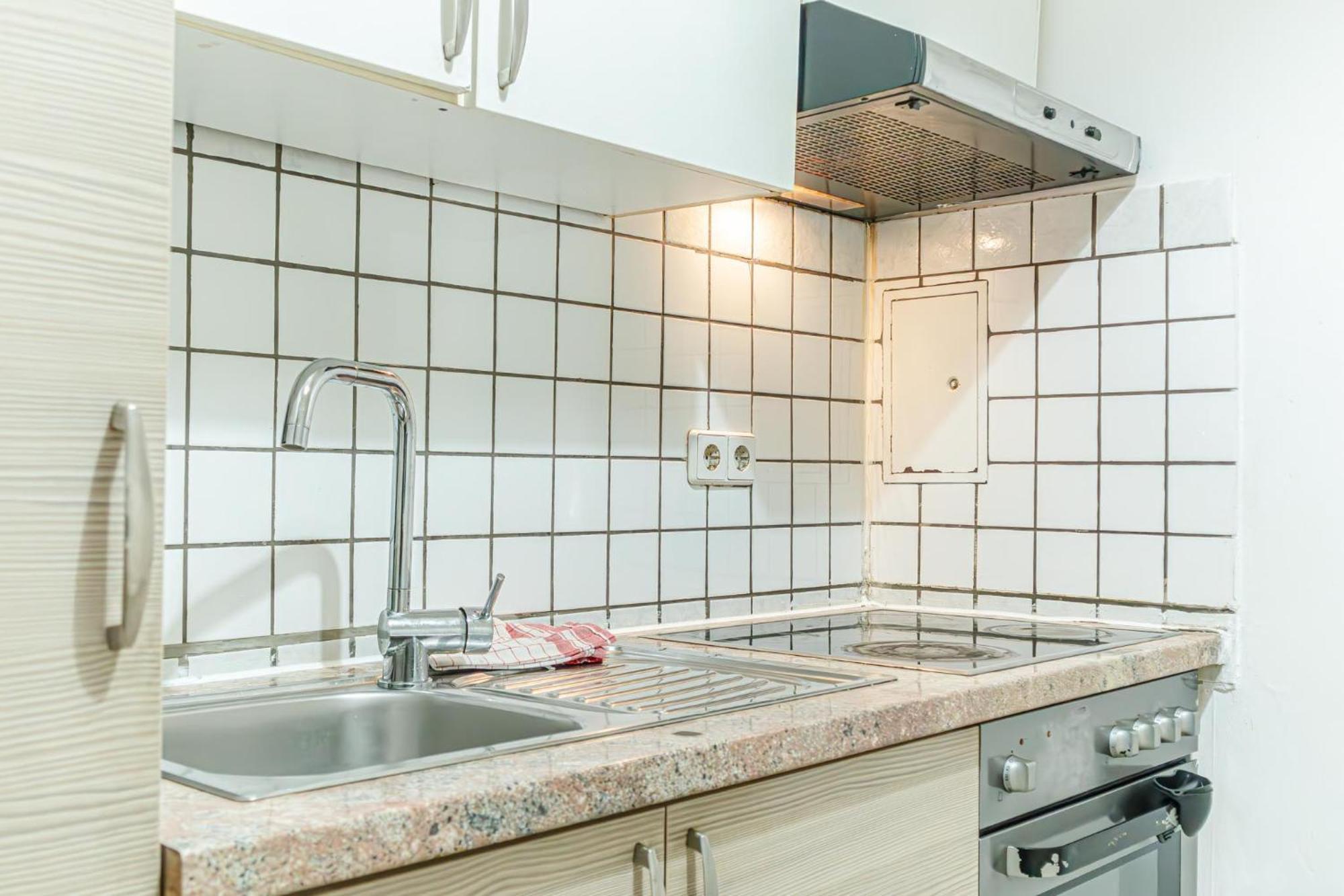 Amazing 2Br City Stay, Wiener Stadthalle Kültér fotó