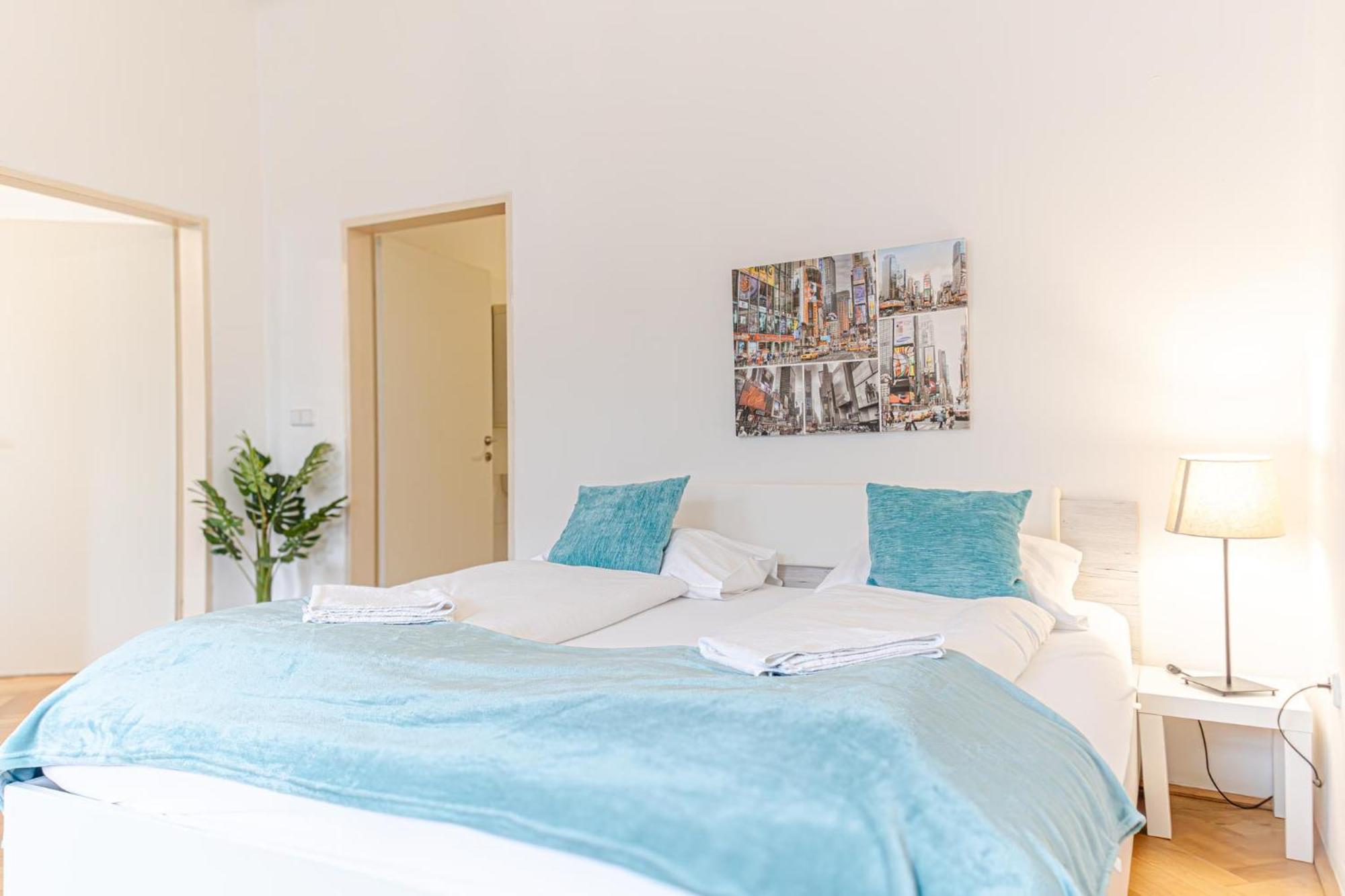 Amazing 2Br City Stay, Wiener Stadthalle Kültér fotó