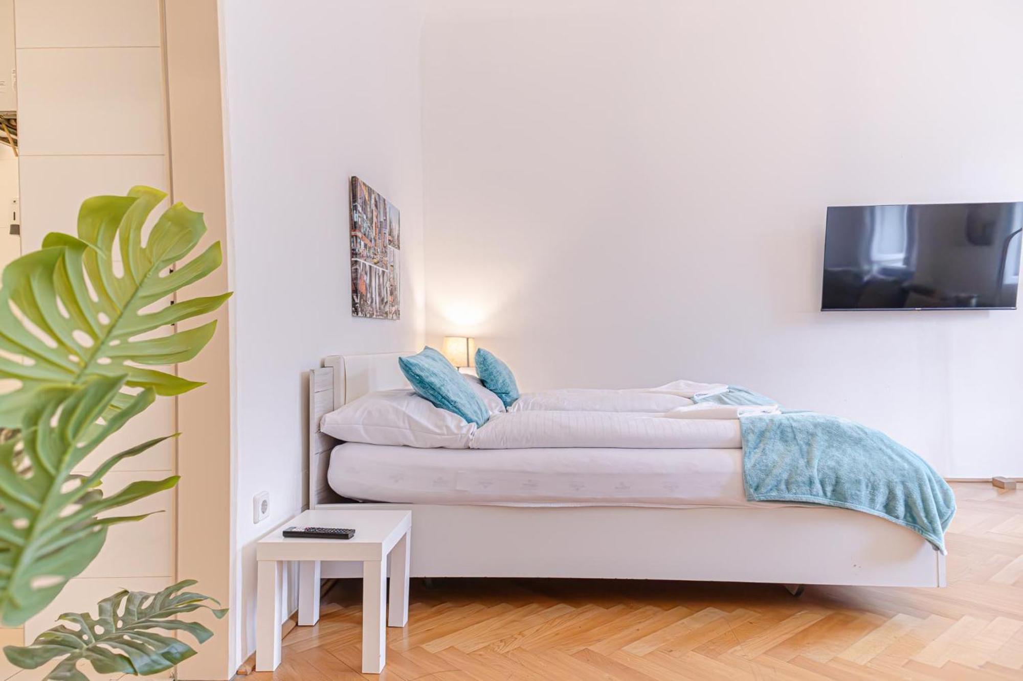 Amazing 2Br City Stay, Wiener Stadthalle Kültér fotó