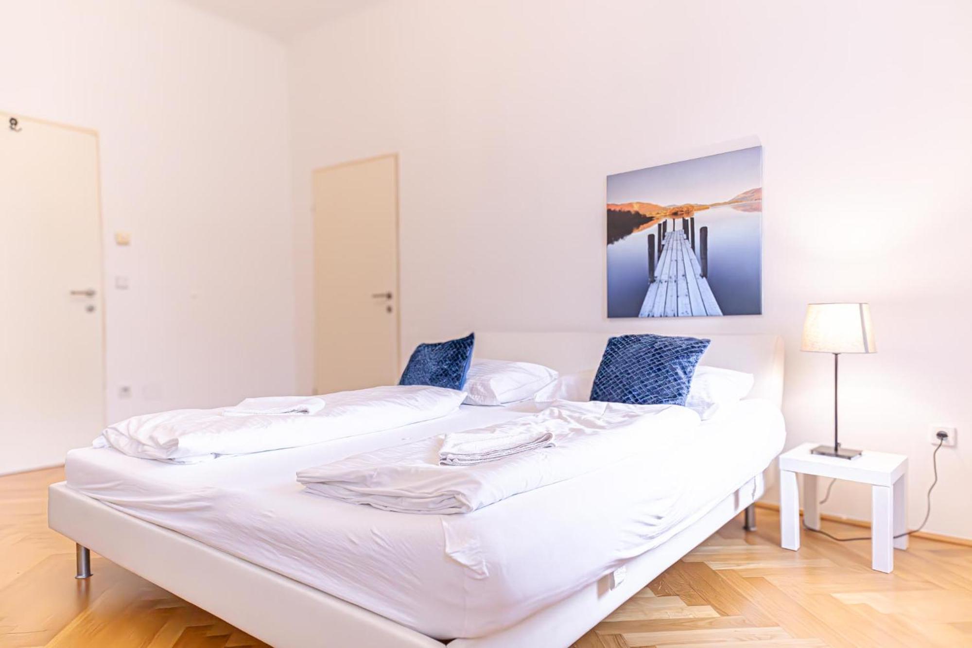 Amazing 2Br City Stay, Wiener Stadthalle Kültér fotó